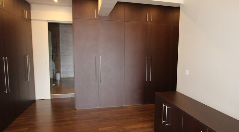 dressing-moderne-en-melamine-finition-bois-wengue